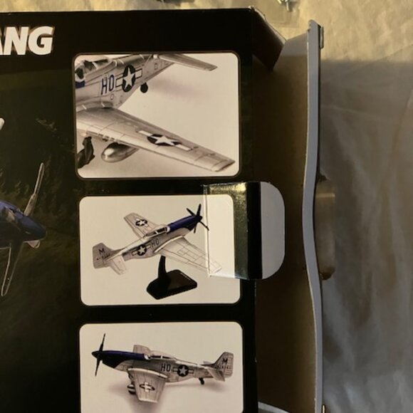 2 Model airplane kits - Picture 12 of 12